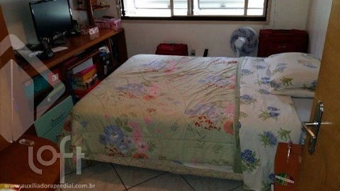 Image 17 - 234402